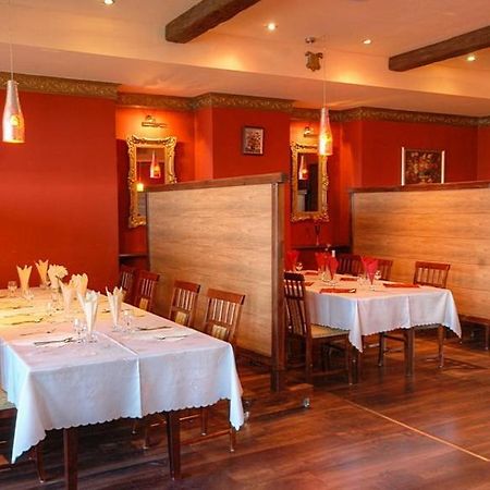 Katrina Aparthotel Ostrzeszow Ngoại thất bức ảnh